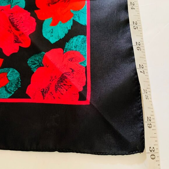 Sarah Coventry Floral Scarf Roses Print VTG 80s Womens Square Fashion Signed - Picture 9 of 10